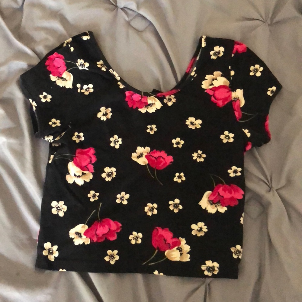 Cropped top